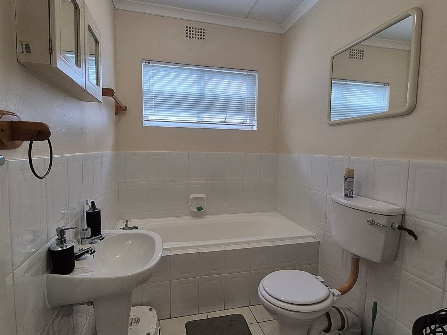 2 Bedroom Property for Sale in Goedemoed Western Cape